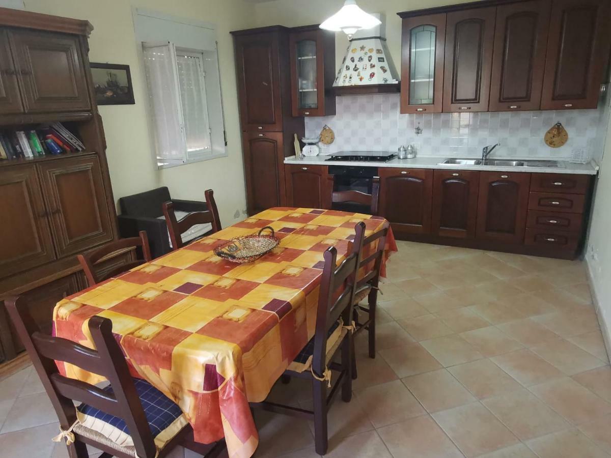 Sole Terra E Mare Casa Chiara Villa Montallegro Luaran gambar